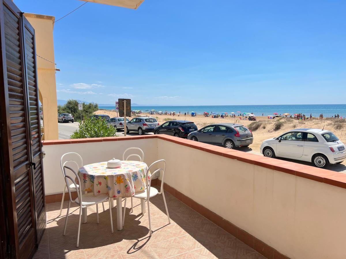 Apartmán Frontemare Tre Fontane Exteriér fotografie