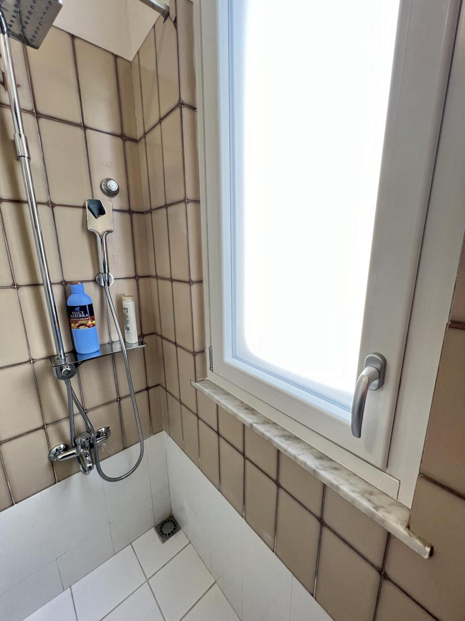 Apartmán Frontemare Tre Fontane Exteriér fotografie